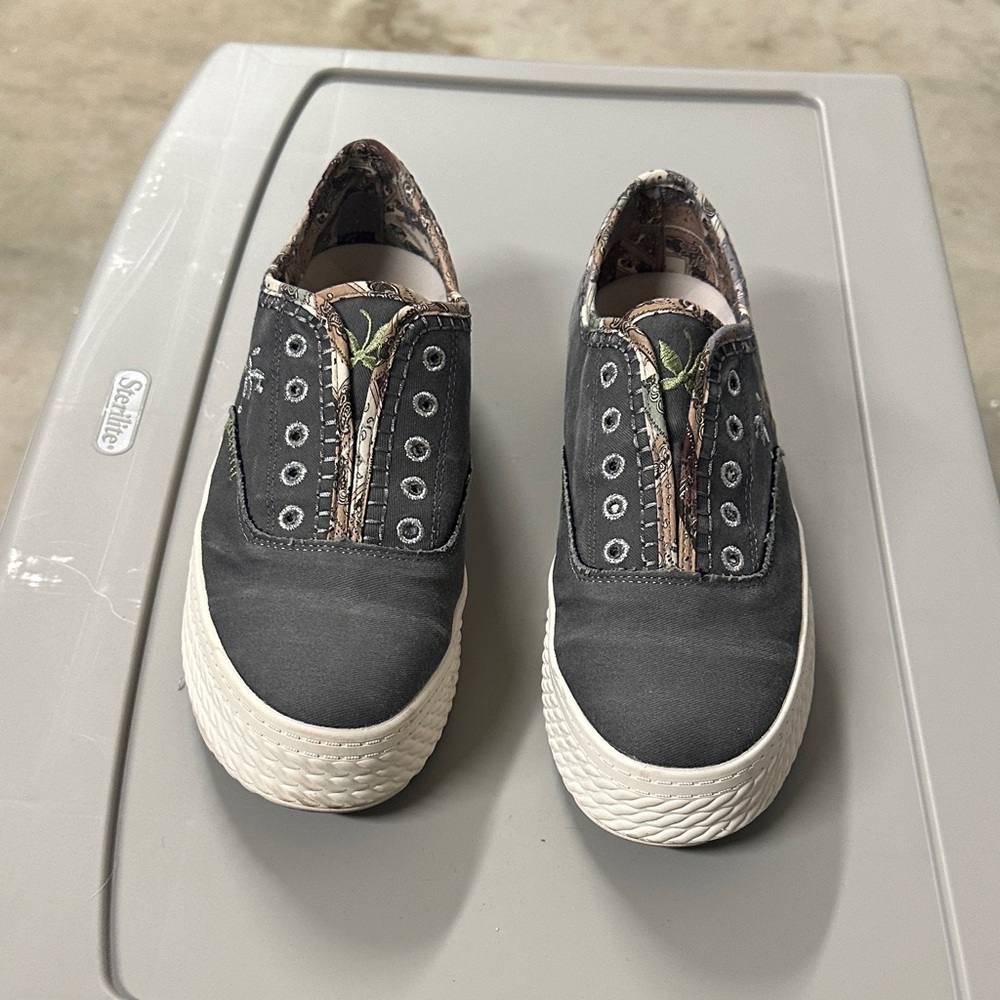 Casual Slip-On Sneakers in Charcoal with White Soles